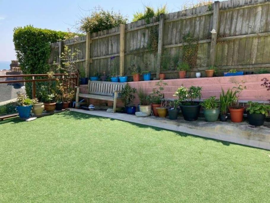 Modern Studio Apartment With Outstanding Views, Sleeps 2 Newlyn Esterno foto
