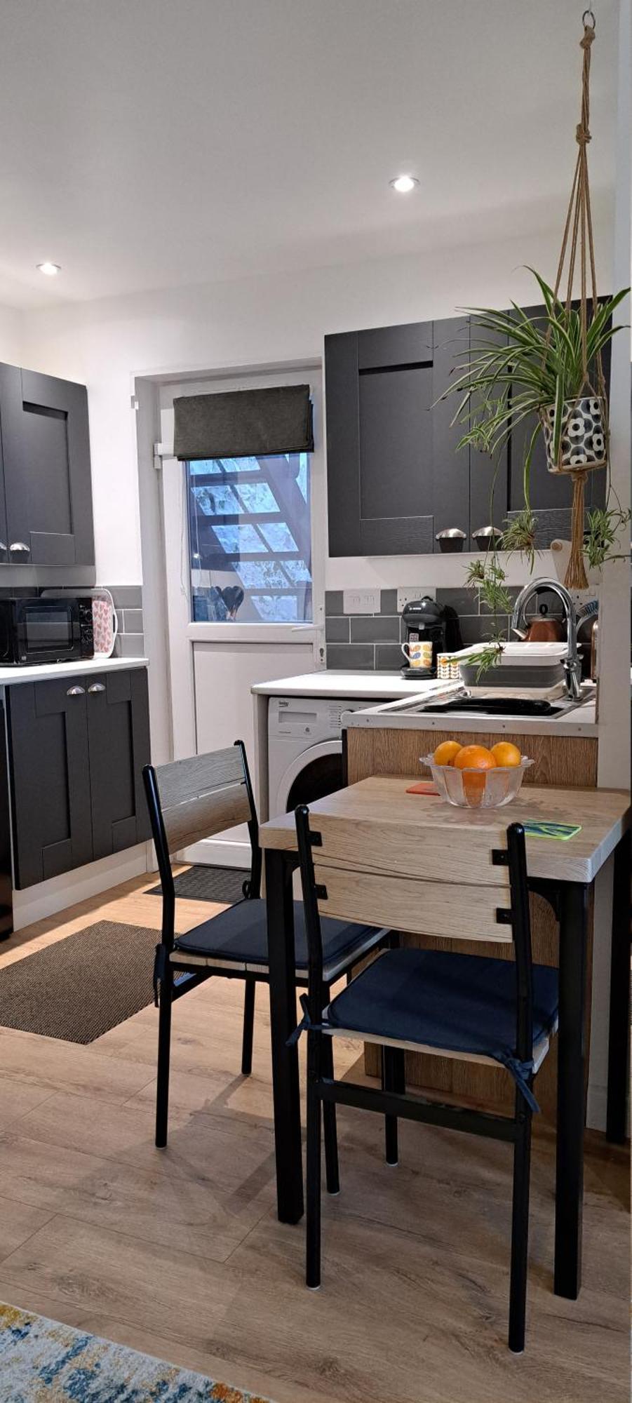 Modern Studio Apartment With Outstanding Views, Sleeps 2 Newlyn Esterno foto
